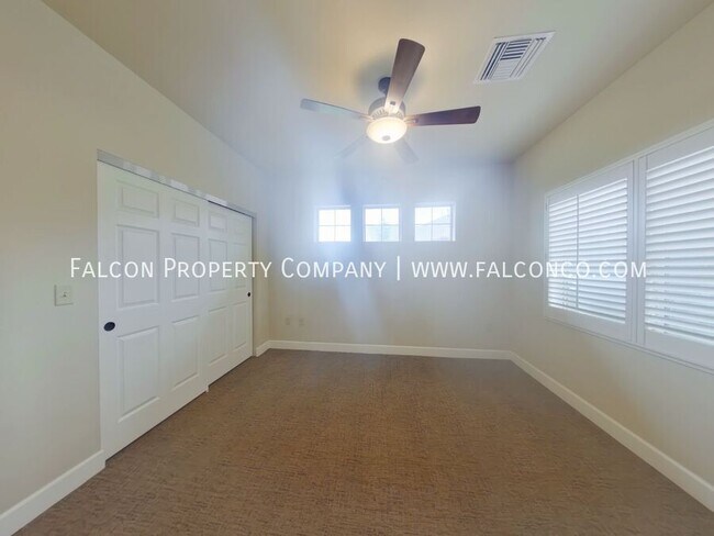 Building Photo - 3355 Emmett View Dr