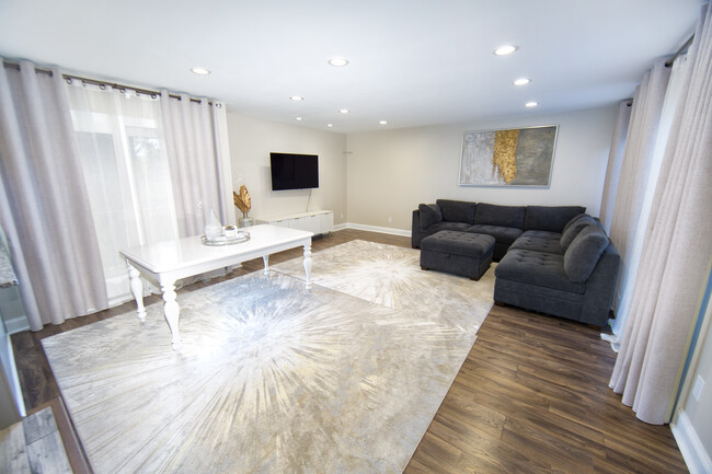 Living Room Dining Room Combo - 1228 W Baldwin Ct