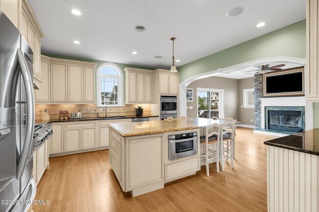 Building Photo - 3 Monmouth Pl