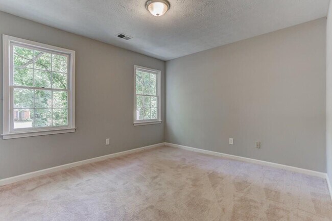 Building Photo - 155 County Cork Dr