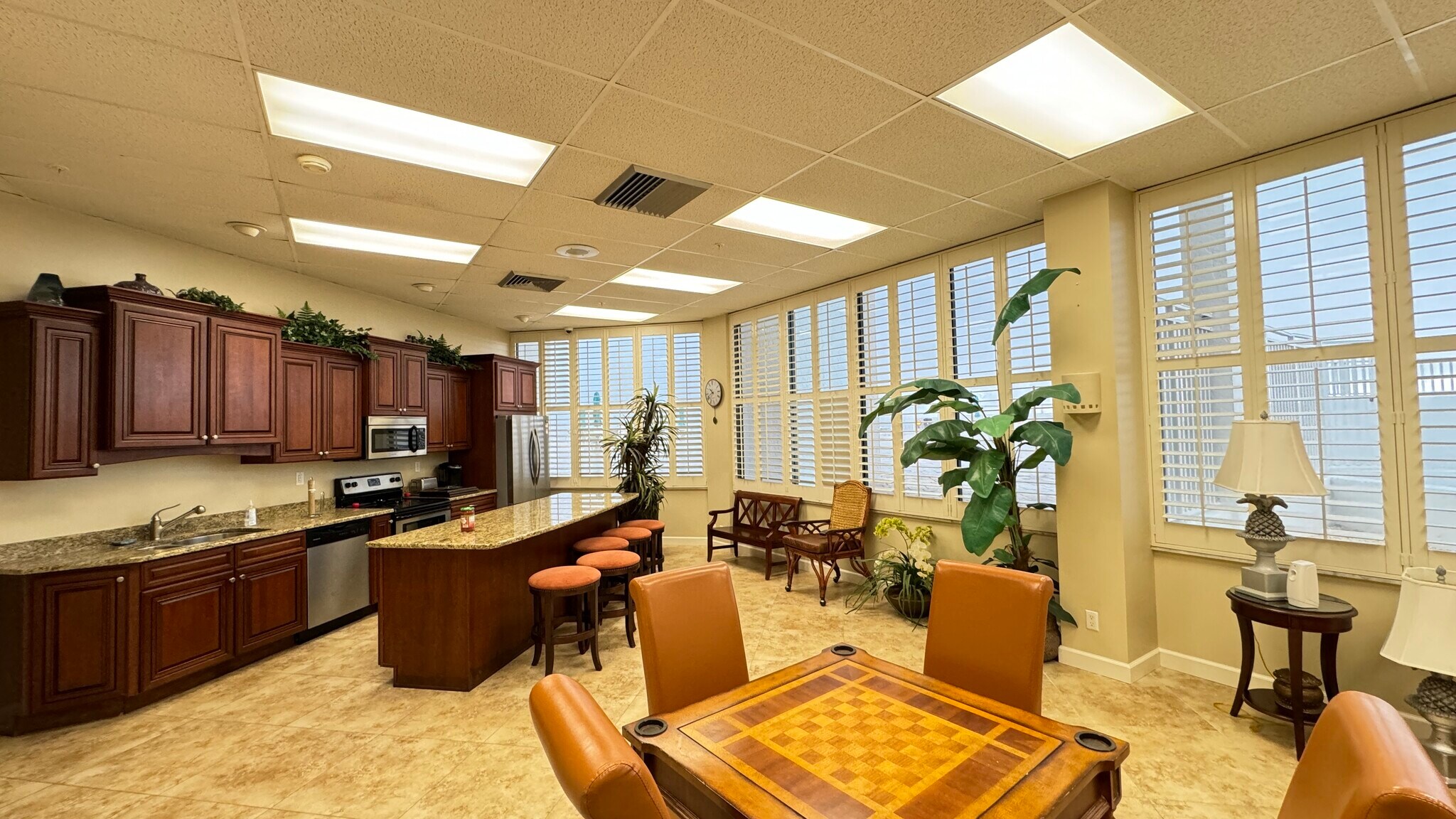 Building Photo - 3047 S Atlantic