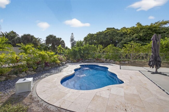 Building Photo - 11324 Palm Tree Ln