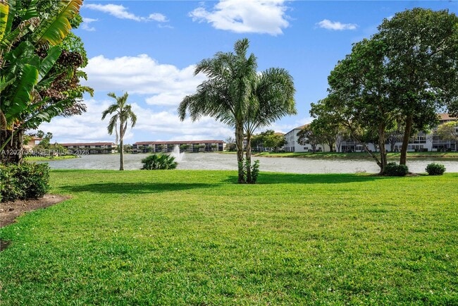 Building Photo - 12901 SW 15th Ct