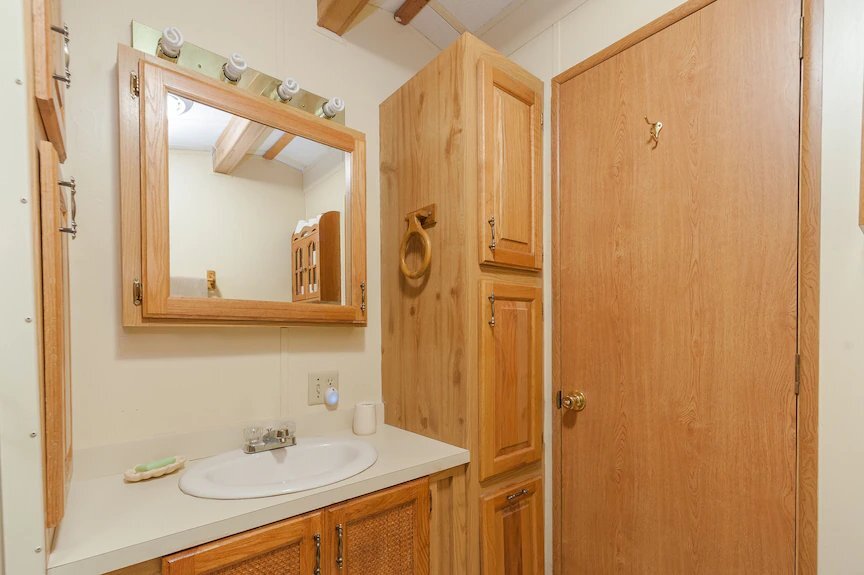 Building Photo - 10851 S Ocean Dr