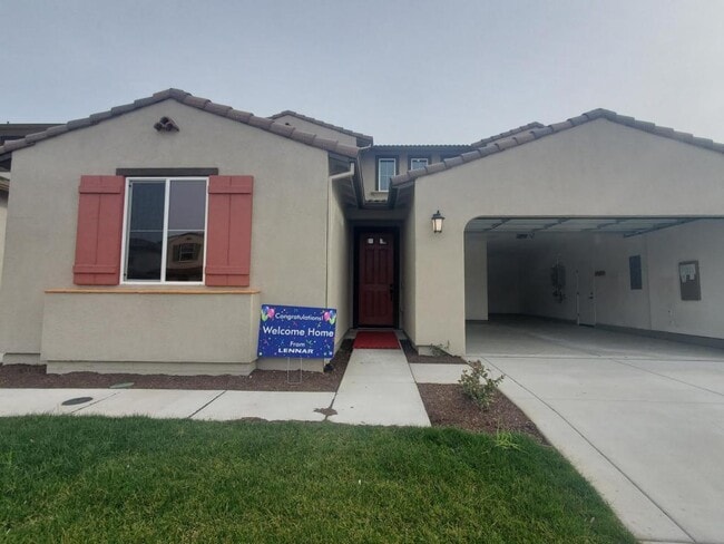 Building Photo - 5948 Rosalee St