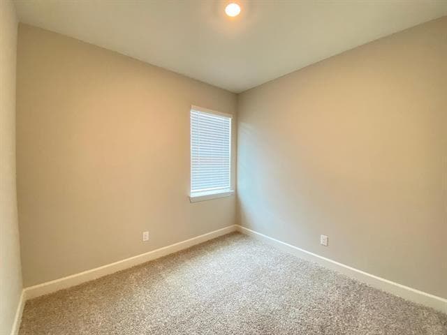 Building Photo - 700 Springhill Dr
