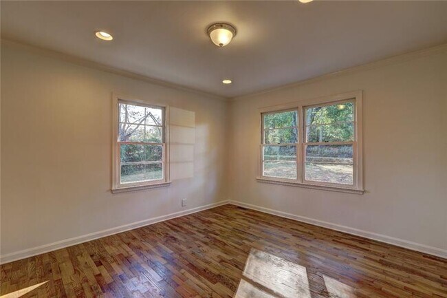 Building Photo - 2739 Hickory Flat Hwy