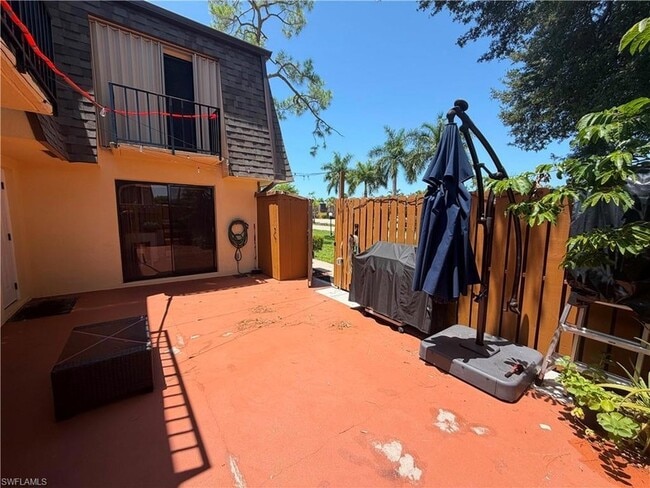Building Photo - 5556 Malt Dr
