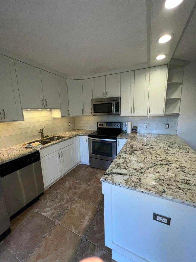 Building Photo - 3216 Spanish Wells Dr