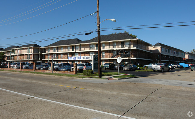 Primary Photo - The Leonne Apartments