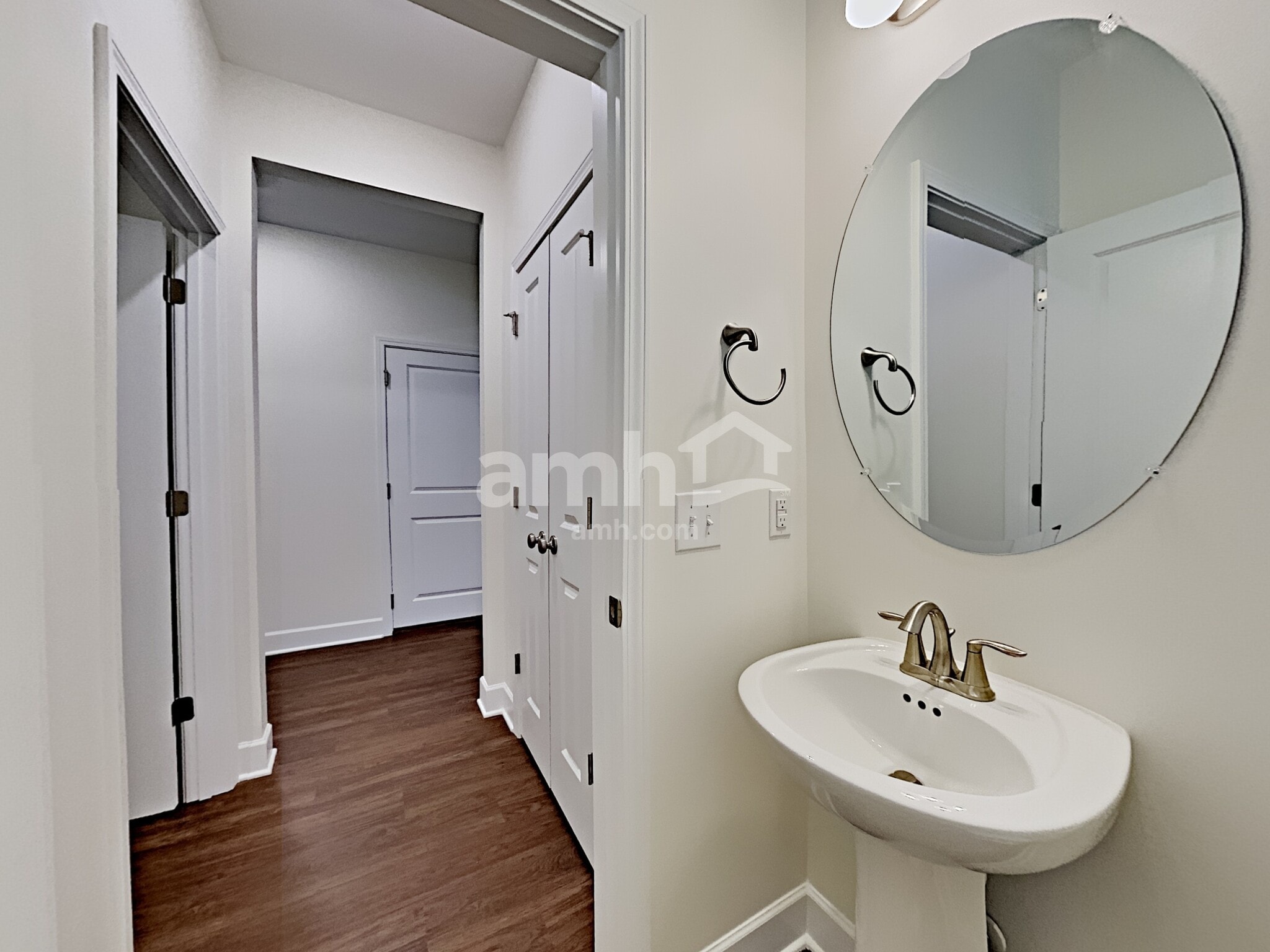 Building Photo - 4941 Chutney Dr