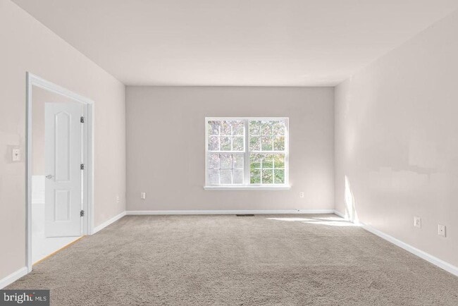 Building Photo - 626 Tailgate Terrace