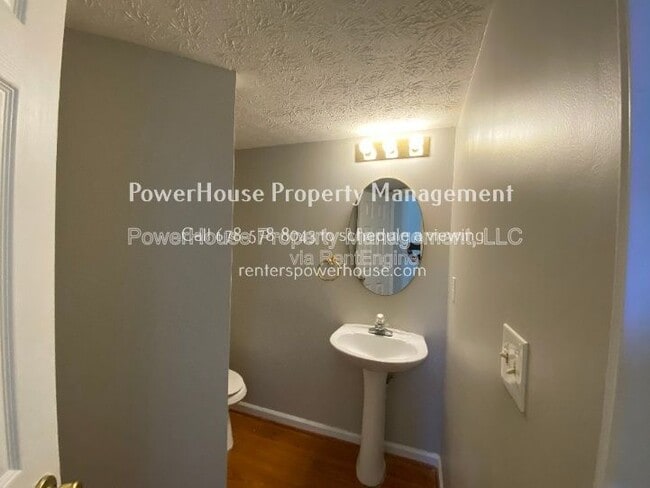 Building Photo - 605 Suwanee Lakes Cir NW