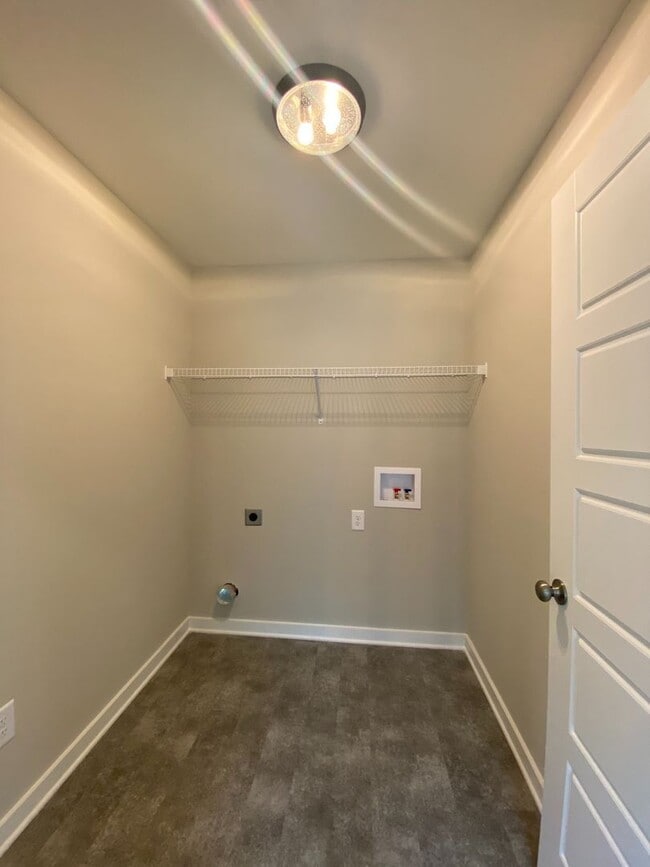 Building Photo - Home for Rent in Calera, AL!!! Available t...