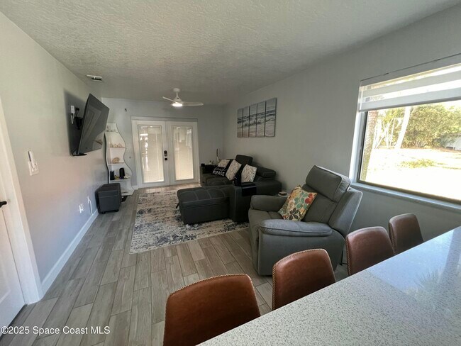 Building Photo - 3230 Sand Dunes Ct