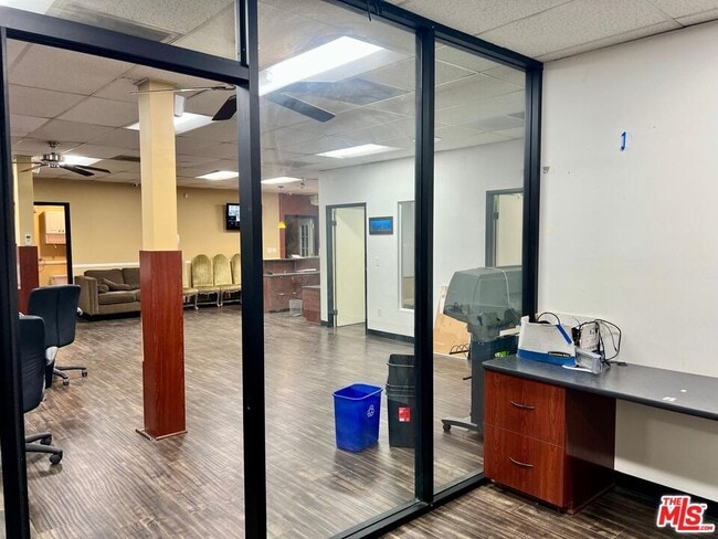 Building Photo - 7353 Canoga Ave