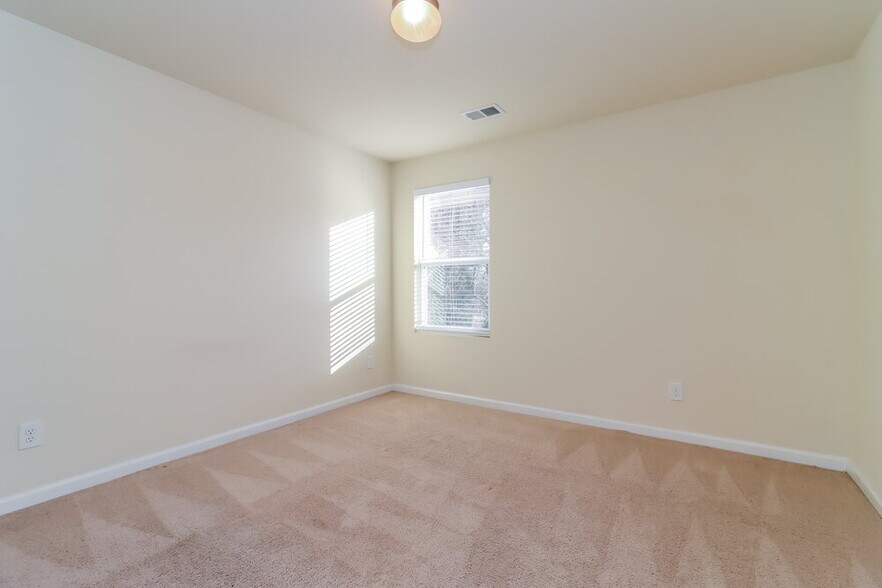 Building Photo - 54 Sharp Way