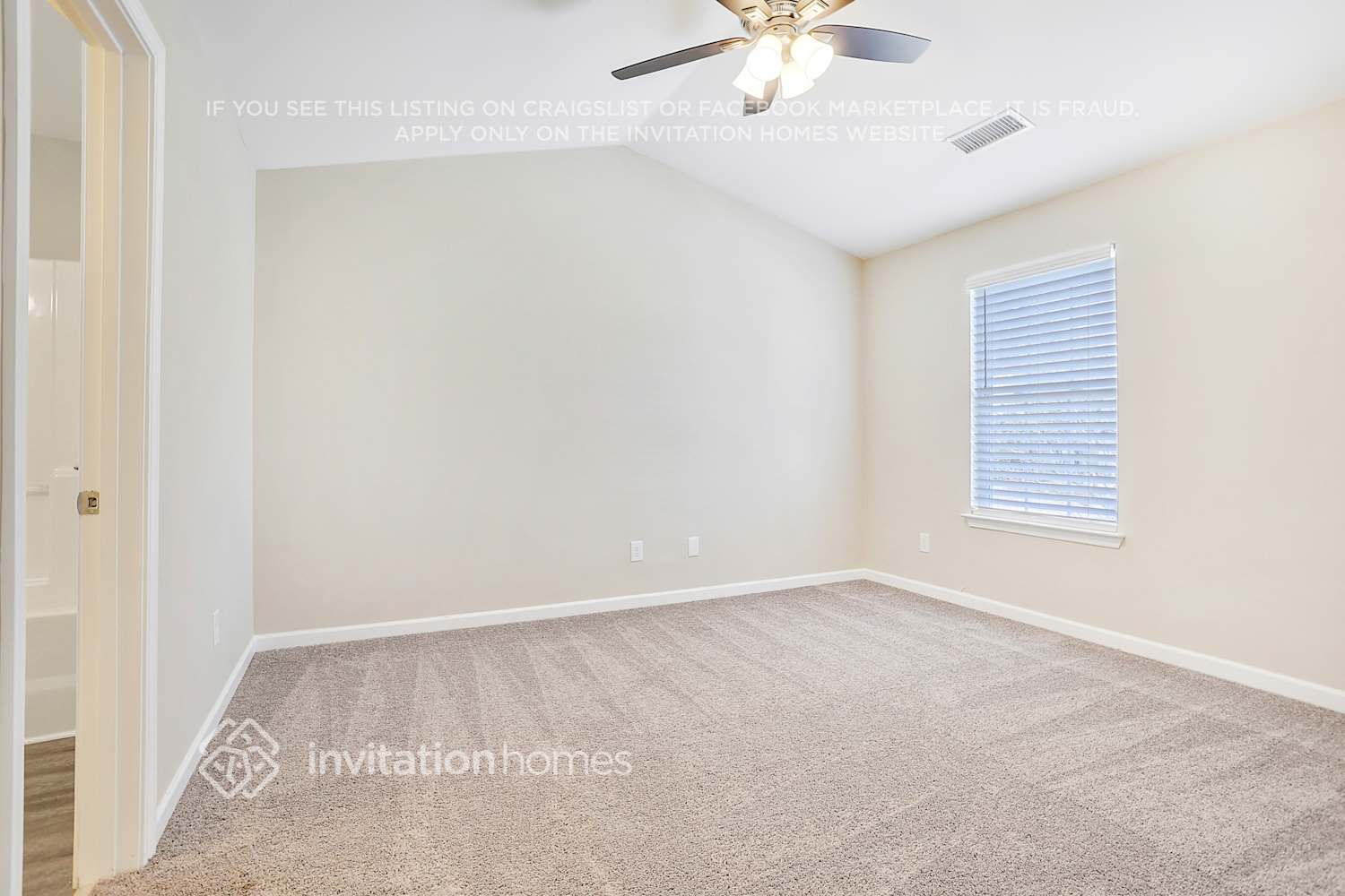 Building Photo - 371 Coral Cir