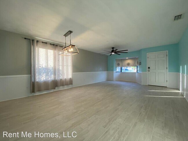 Building Photo - 3 br, 2 bath House - 1245 Mardrake Rd.