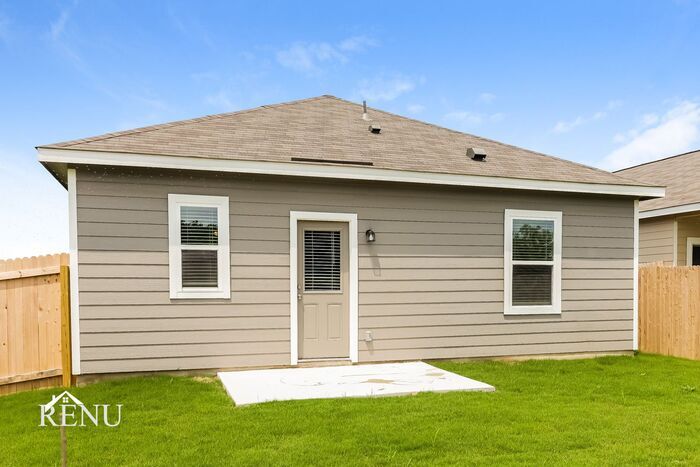 Building Photo - 5010 Firefly Hls