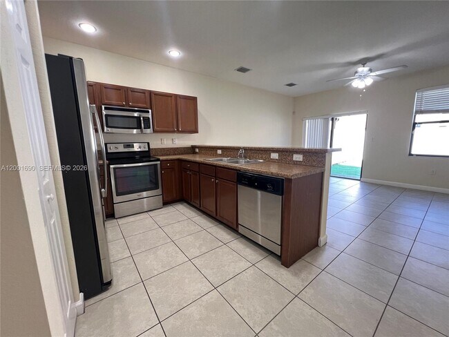 Building Photo - 8913 W 35th Way