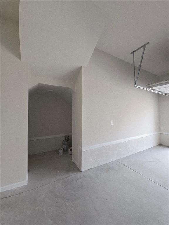 Building Photo - 657 Summitt Hl Wy