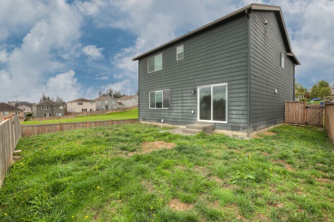 Building Photo - 1927 200 St E