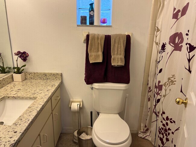 Building Photo - 7833 Chediston Cir