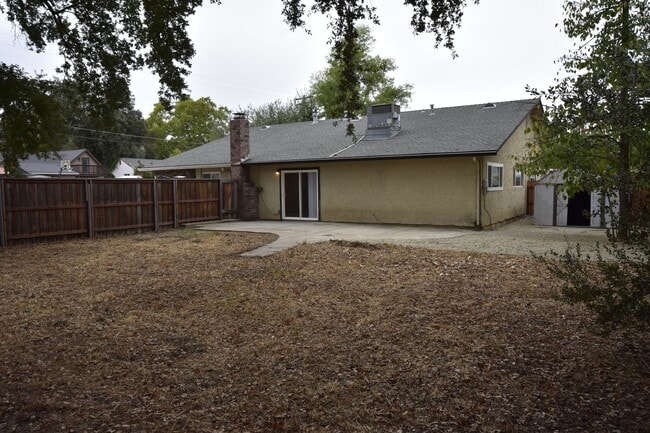 Building Photo - 7597 Orange Dr