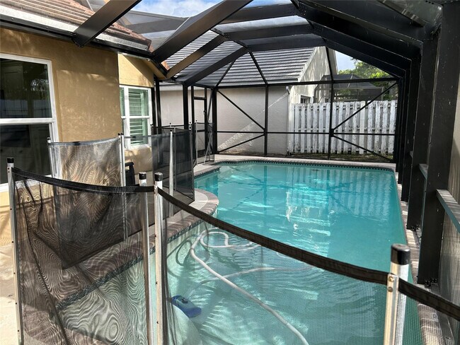 Building Photo - 7430 Ashley Shores Cir