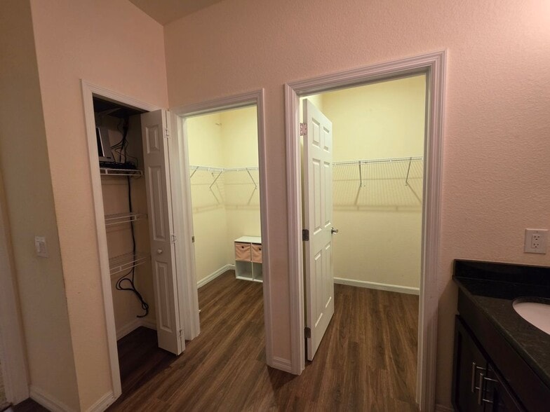 Building Photo - 6004 Pecan Cir