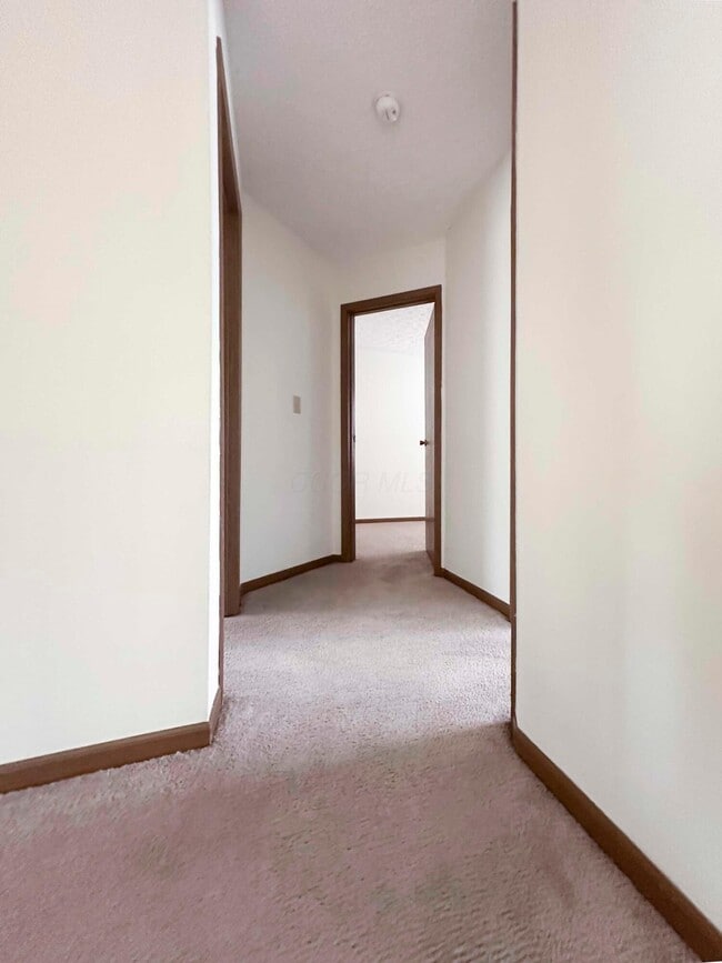 Building Photo - 7947 Schoolside Dr