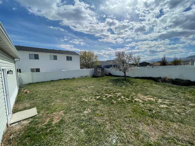 Building Photo - 4 Bd 3 Bath Home in Lehi