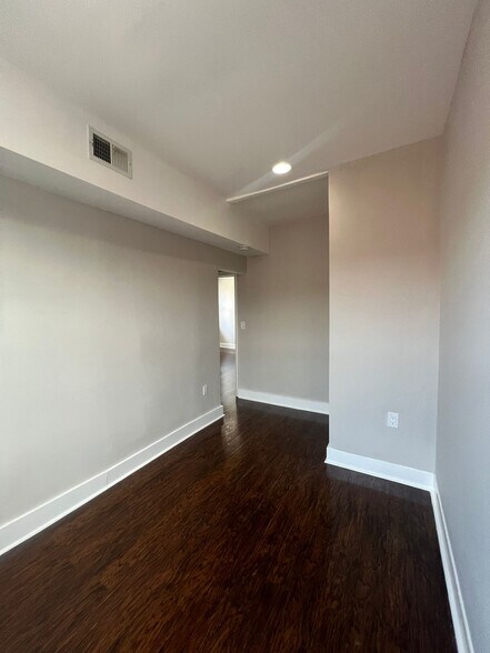 Bedroom - 8 Elm St