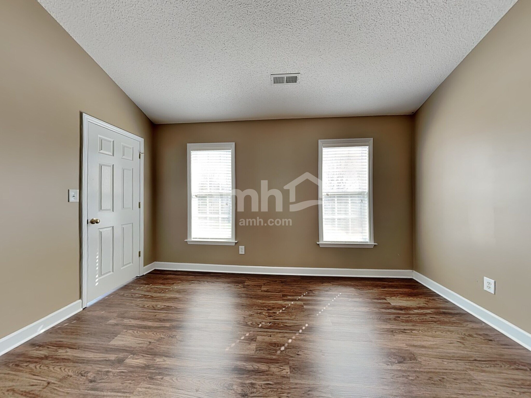 Building Photo - 212 Sedge Meadow Dr