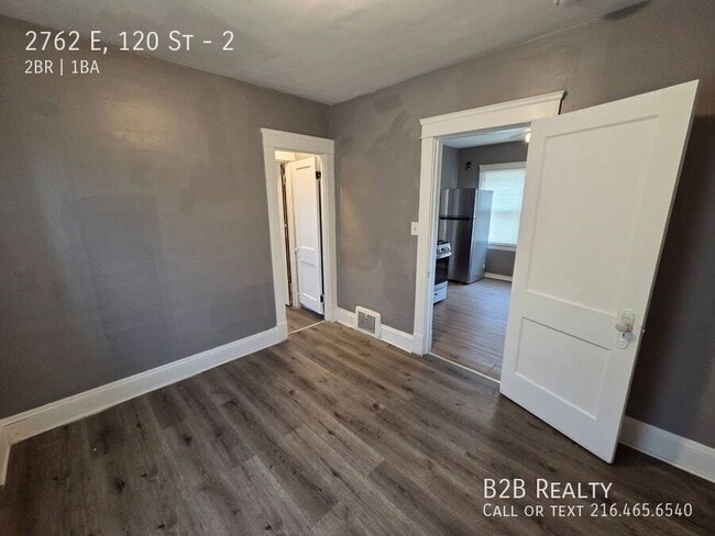 Building Photo - 2762 E 120th St