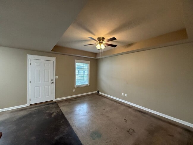 Building Photo - 113 Butterfield Crossing