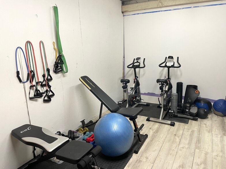 Fitness Center in building - 1386 Page St