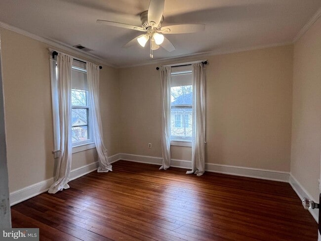 Building Photo - 4043 20th St N