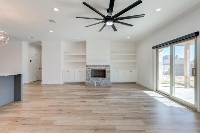 Building Photo - 7001 17th St