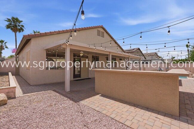 Building Photo - 13178 W Rimrock St