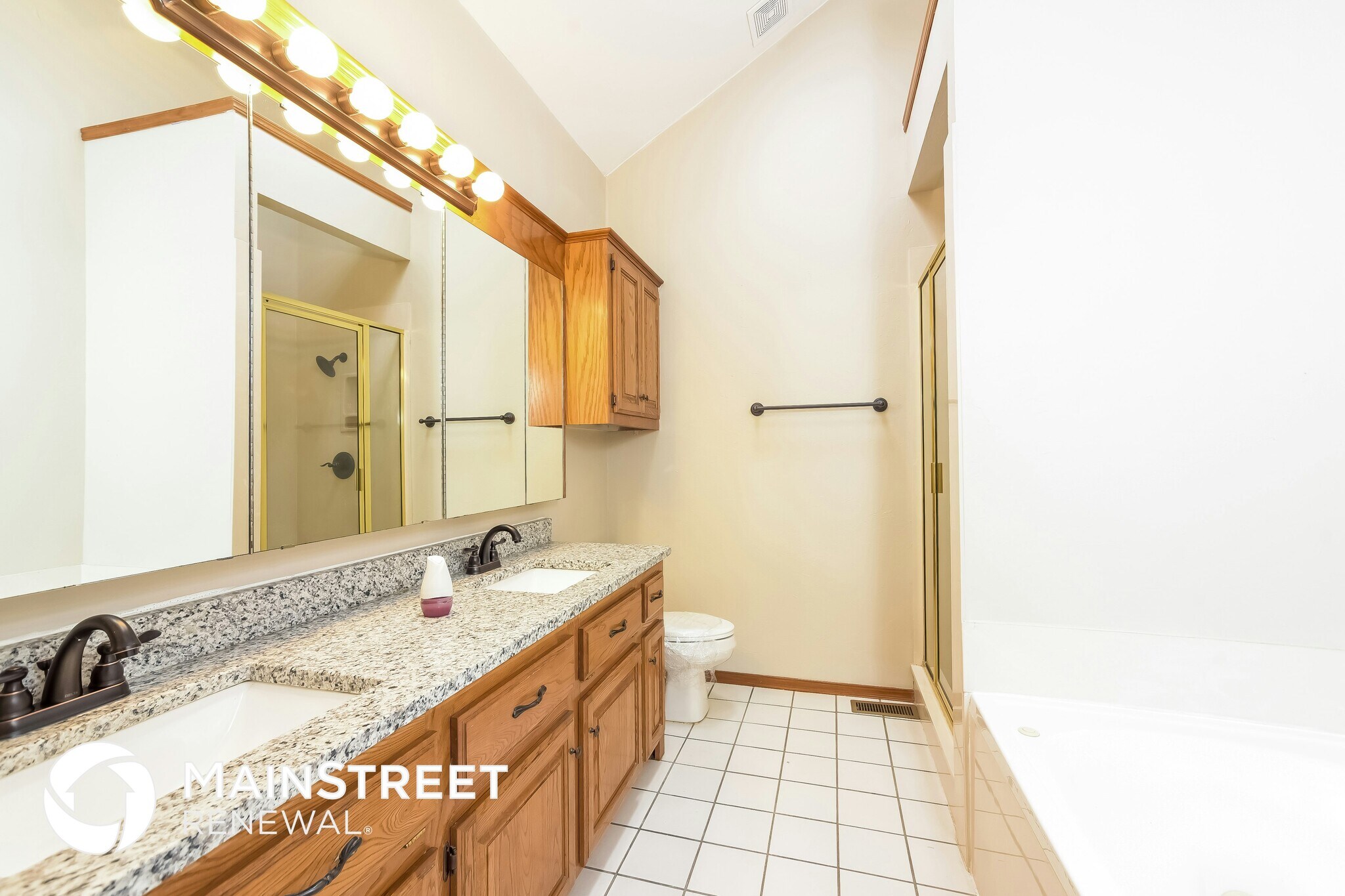 Building Photo - 2817 Asheforde Oaks Blvd