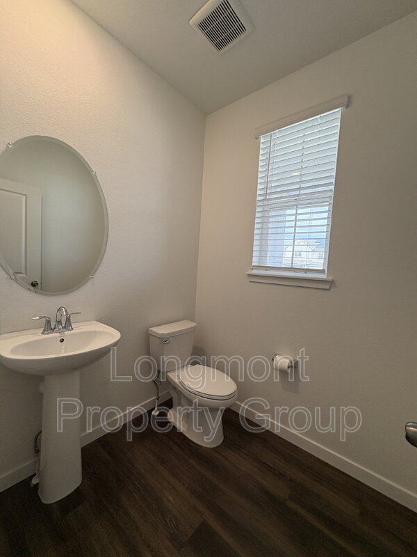 Building Photo - 3518 Sawtooth St