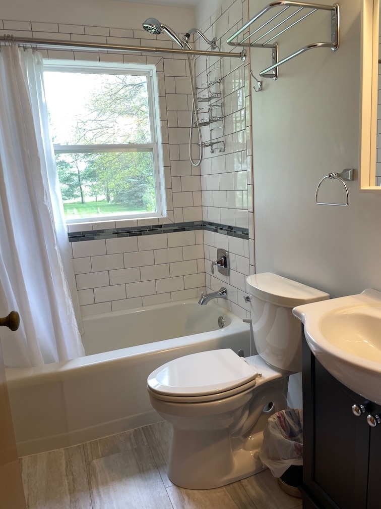 Building Photo - 7127 Elderberry Rd