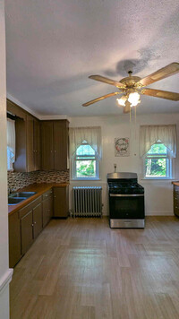 Building Photo - 3062 Pawtucket Ave