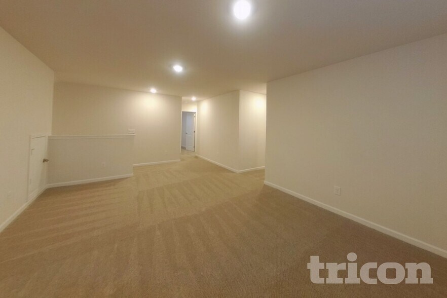 Building Photo - 609 Cedar Brk Dr