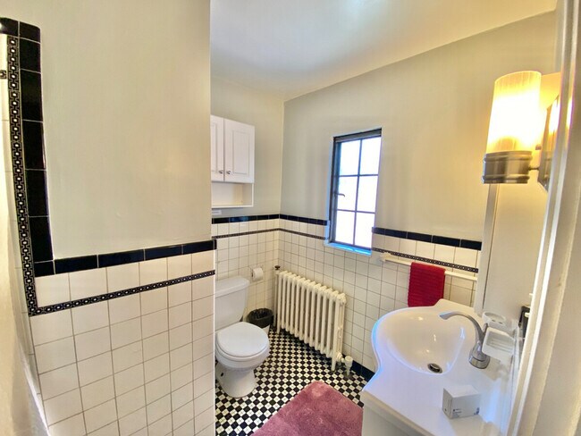 Building Photo - 15388 Glynn Rd