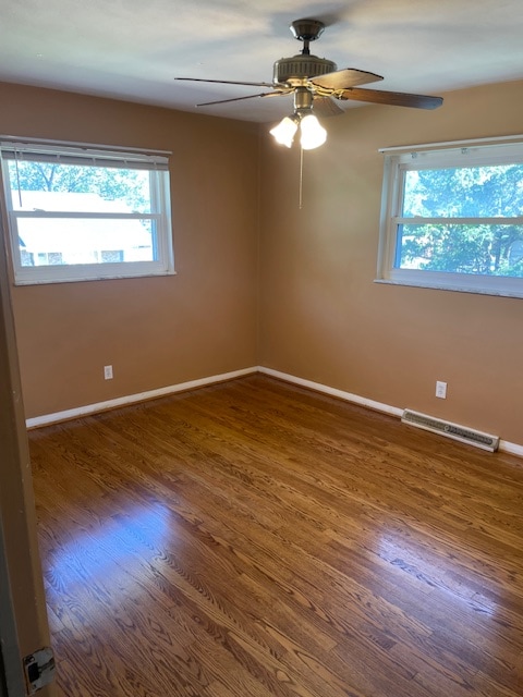 Building Photo - 9040 Crest Oak Ln