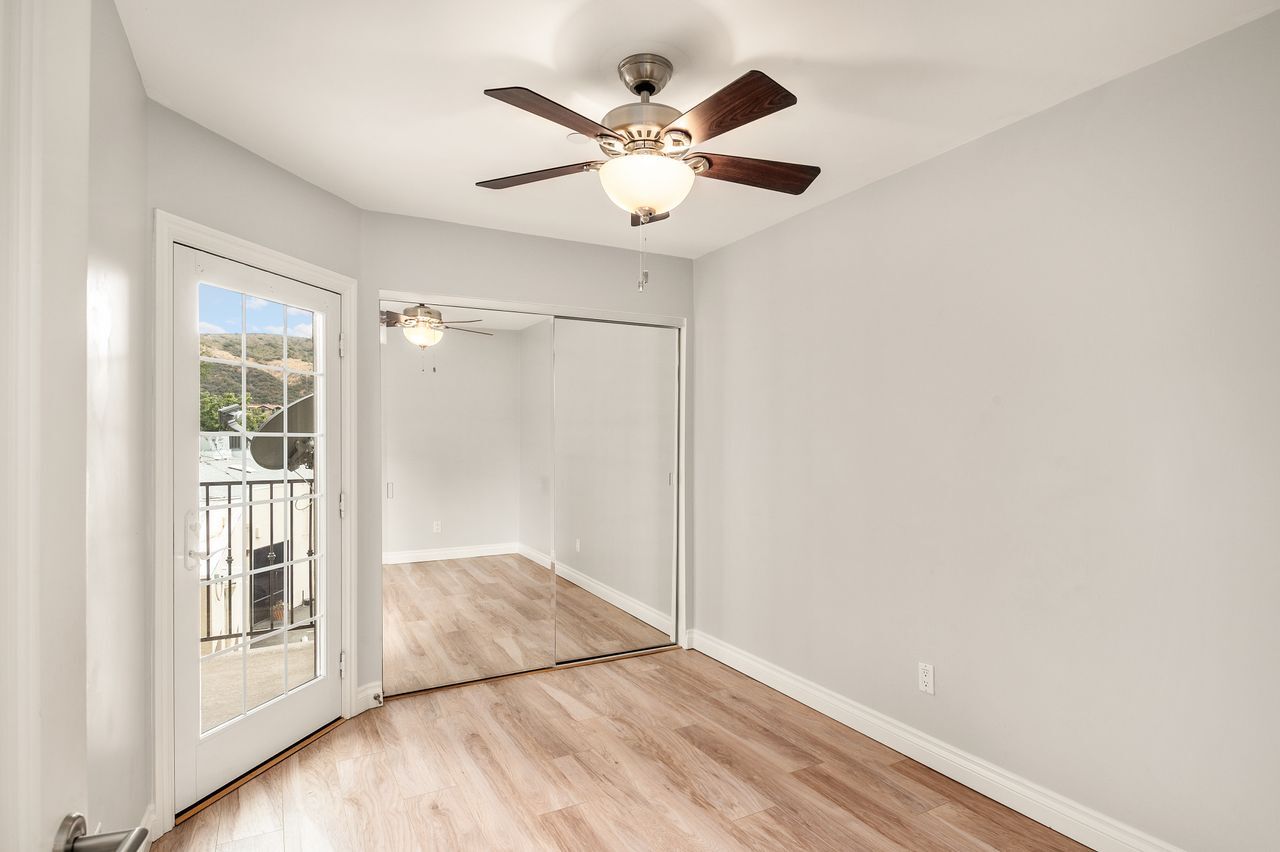 Building Photo - 5241 Colodny Dr