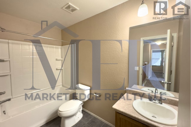 Building Photo - 3Bed/2.5Bath Townhouse at 83rd Ave/I-10! Ready for Immediate Move-In! -- FENCED-IN YARD! 2 CAR GA...